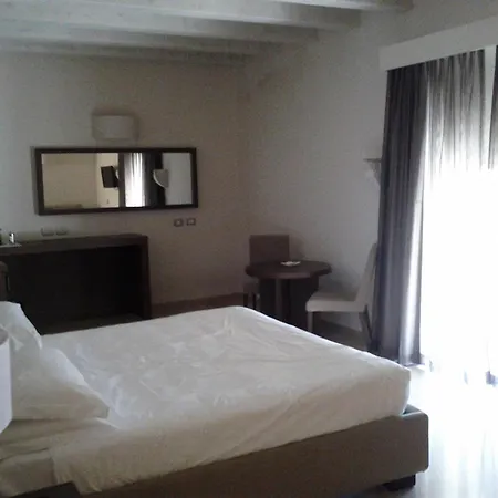 Mare ホテル 4*